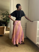 Load image into Gallery viewer, 1970s satin skirt