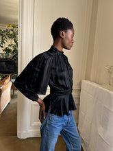 Load image into Gallery viewer, 1970s Ossie Clark blouse