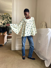 Load image into Gallery viewer, 1970s British boutique blouse