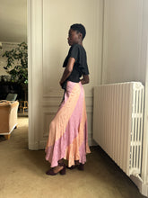 Load image into Gallery viewer, 1970s satin skirt