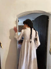 Load image into Gallery viewer, Laura Ashley duster