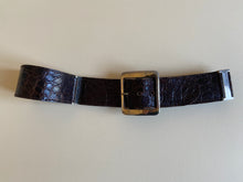 Load image into Gallery viewer, 1970s brown crocodile leather belt