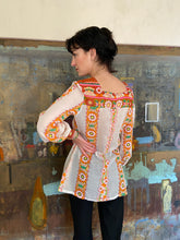 Load image into Gallery viewer, 1970s floral tunic