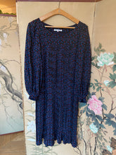 Load image into Gallery viewer, 1970s Guy Laroche pleated silk dress