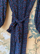 Load image into Gallery viewer, 1970s Guy Laroche pleated silk dress
