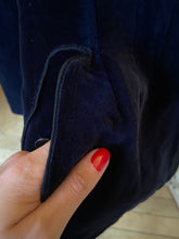 Load image into Gallery viewer, documented AW 1989 Alaïa velvet blazer