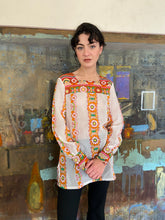 Load image into Gallery viewer, 1970s floral tunic
