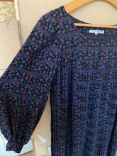 Load image into Gallery viewer, 1970s Guy Laroche pleated silk dress