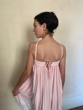 Load image into Gallery viewer, 1970s Chacok kite print dress