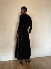 Load image into Gallery viewer, 1970s velvet set