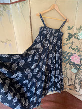 Load image into Gallery viewer, 1970s Cacharel dress