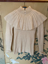 Load image into Gallery viewer, 1980s pleated collar sweater