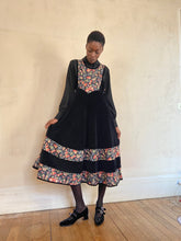 Load image into Gallery viewer, 1970s Anna Belinda dress