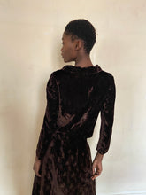 Load image into Gallery viewer, 1970s velvet set
