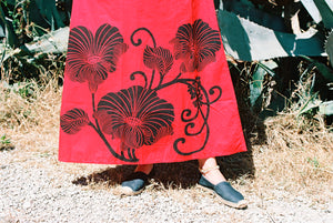 1970s red floral kaftan