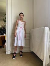 Load image into Gallery viewer, 1970s Réal Paris floral embroidery dress
