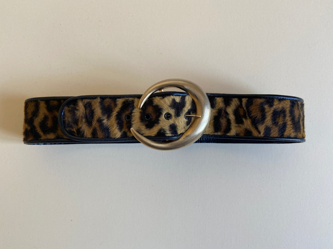 1990s leopard faux fur belt