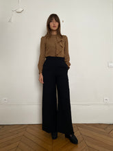 Load image into Gallery viewer, 1970s Emmanuelle Khanh blouse
