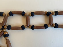 Load image into Gallery viewer, 1980s wood beads belt
