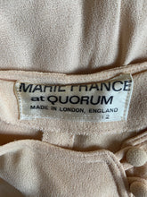Load image into Gallery viewer, 1960s Quorum crepe blouse
