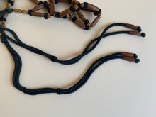 Load image into Gallery viewer, 1980s wood beads belt
