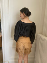 Load image into Gallery viewer, 1990s suede fringed shorts
